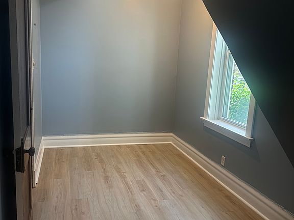 5th image of 2220 S Trumbull Ave #1