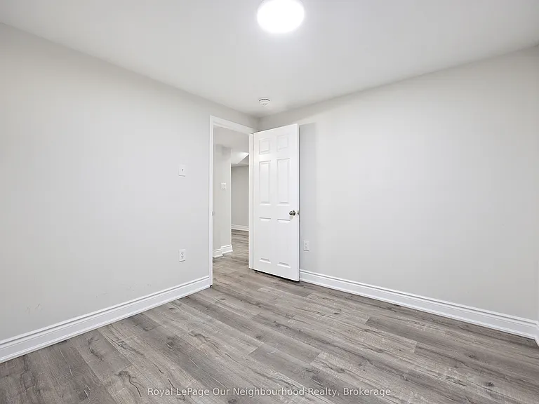 206 Sunny Meadow Blvd #BASEMENT — Photo 9