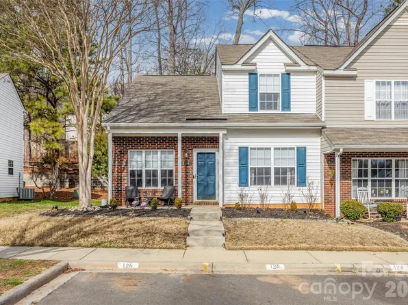 126 Rhett Ct, Fort Mill, SC 29715
