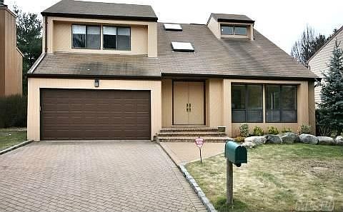 1st image of 3 Princeton Dr