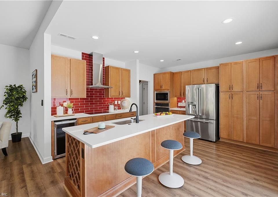 1st image of 1008 Paragon Way #D