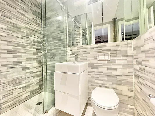 Rented by Century 21 Premier  | media 10