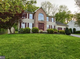 4598 Dunham Dr, Reading, PA 19606