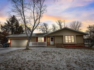 303 Prairie Ave, Lake Mills, WI 53551