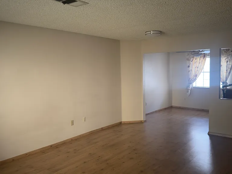 321 La France Ave #E — Photo 8