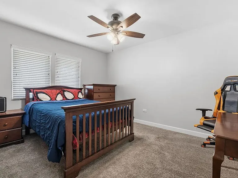1621 Barthelone Ave — Photo 11