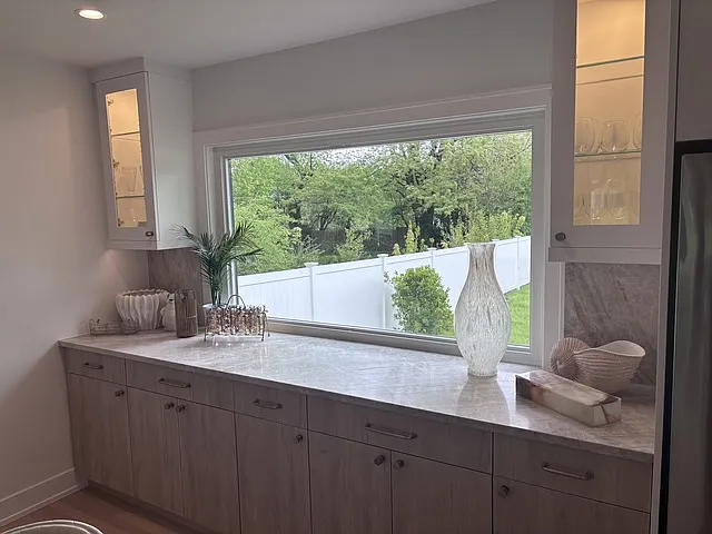 475 Lincoln Ave — Photo 10