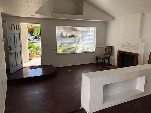 4th image of 26426 Marsala Dr