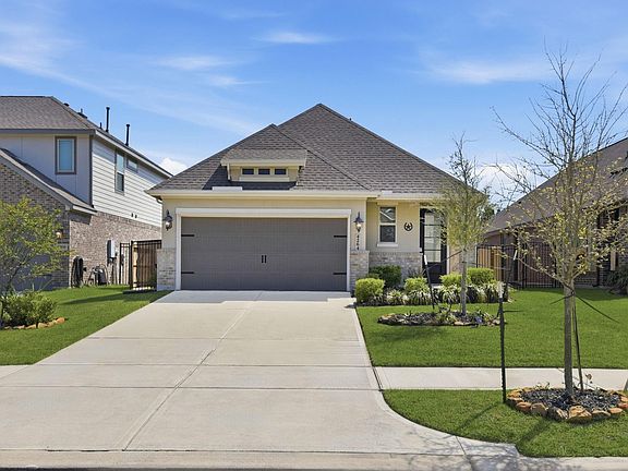 2nd image of 4264 Waterlily Spring Way