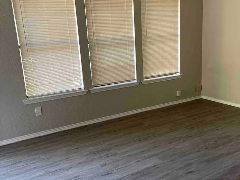 8517 Gatlinburg Dr — Photo 15