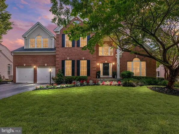 8309 Hope Point Ct, Millersville, MD 21108