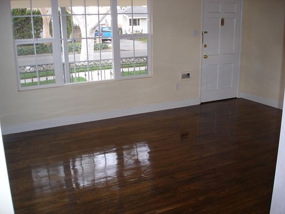 4th image of 3768 Marber Ave