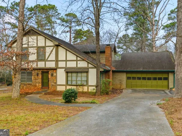 5249 Santee St, Stone Mountain, GA 30087