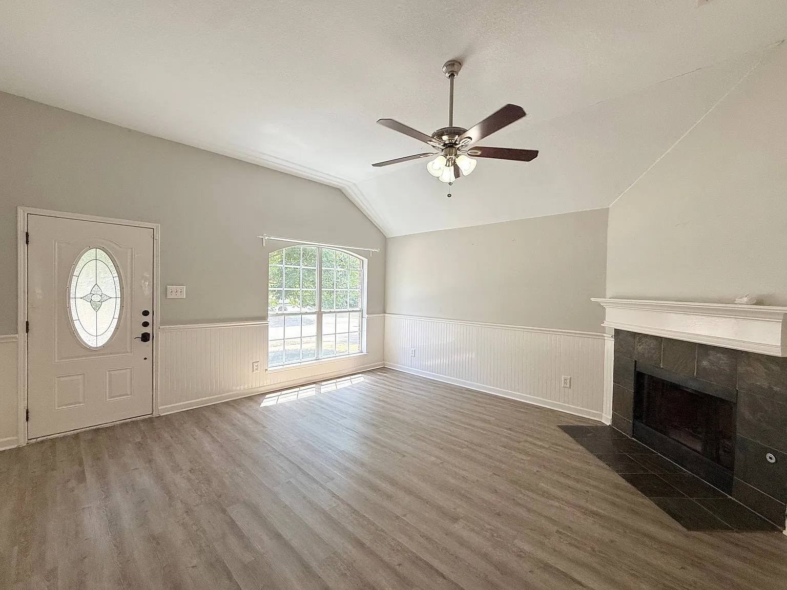 3 bed, 1535 sqft, $2,150 — Photo 3