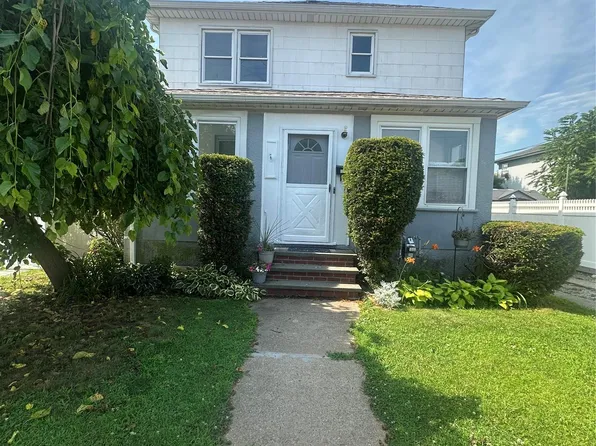 25 Concord Street, Lynbrook, NY 11563