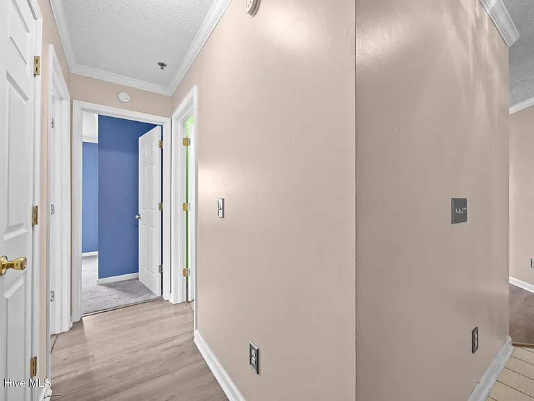 1604 Willoughby Park Ct #1 — Photo 8