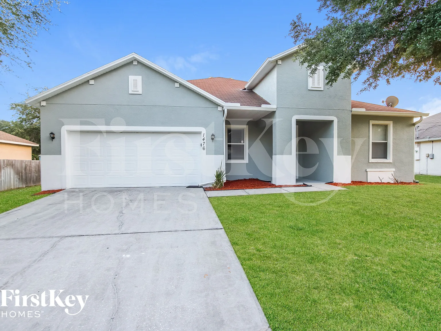 3 bed, 2.0 bath, 1994 sqft, $2,090 — Photo 2