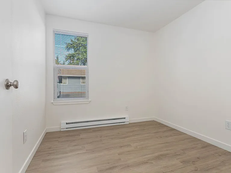 Glacier Park Apartments — Photo 48