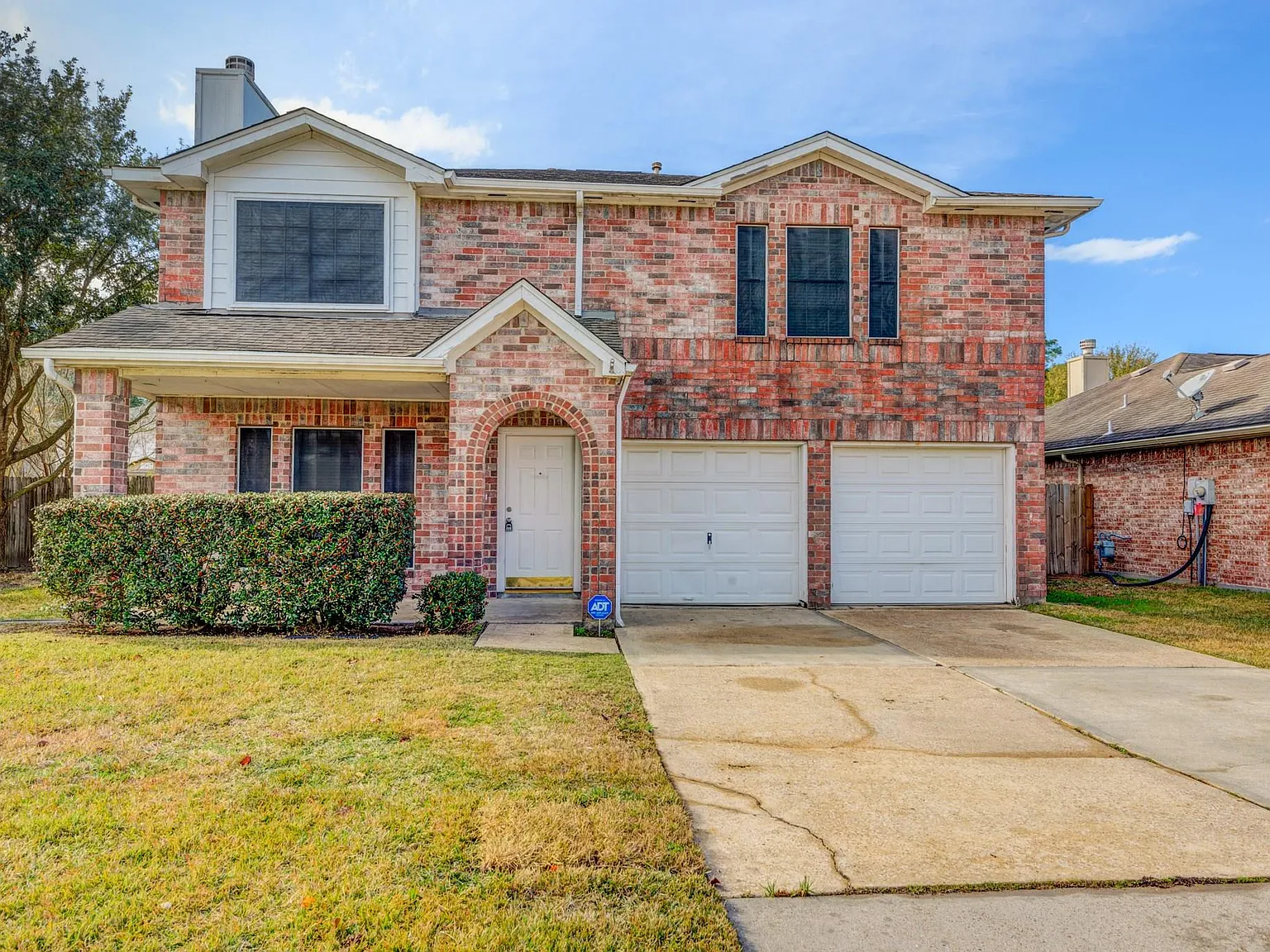 3 bed, 2.5 bath, 2166 sqft, $1,950 — Photo 1