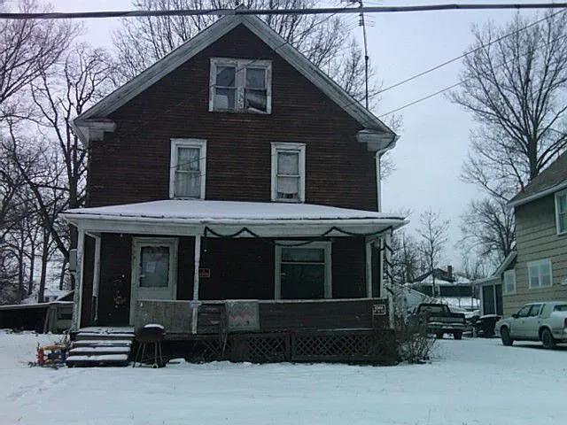 179 Ohio Ave NW photo 1