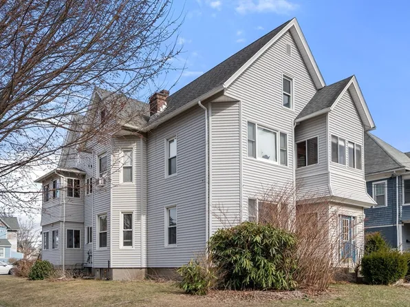 27 Otis St, Chicopee, MA 01020