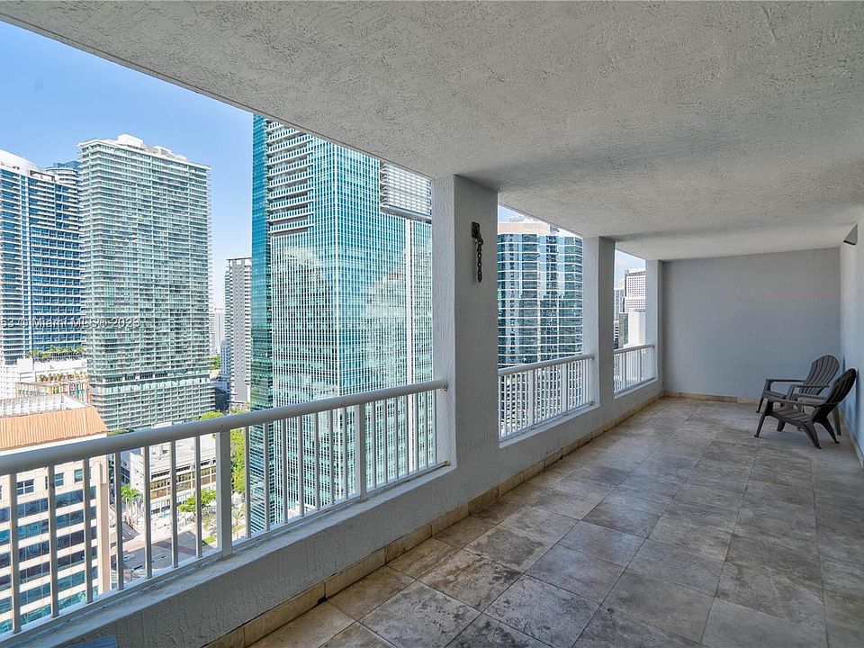 1st image of 170 SE 14th St APT 2605