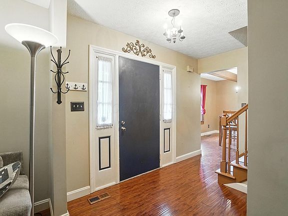 5th image of 6377 Hilltop Ave