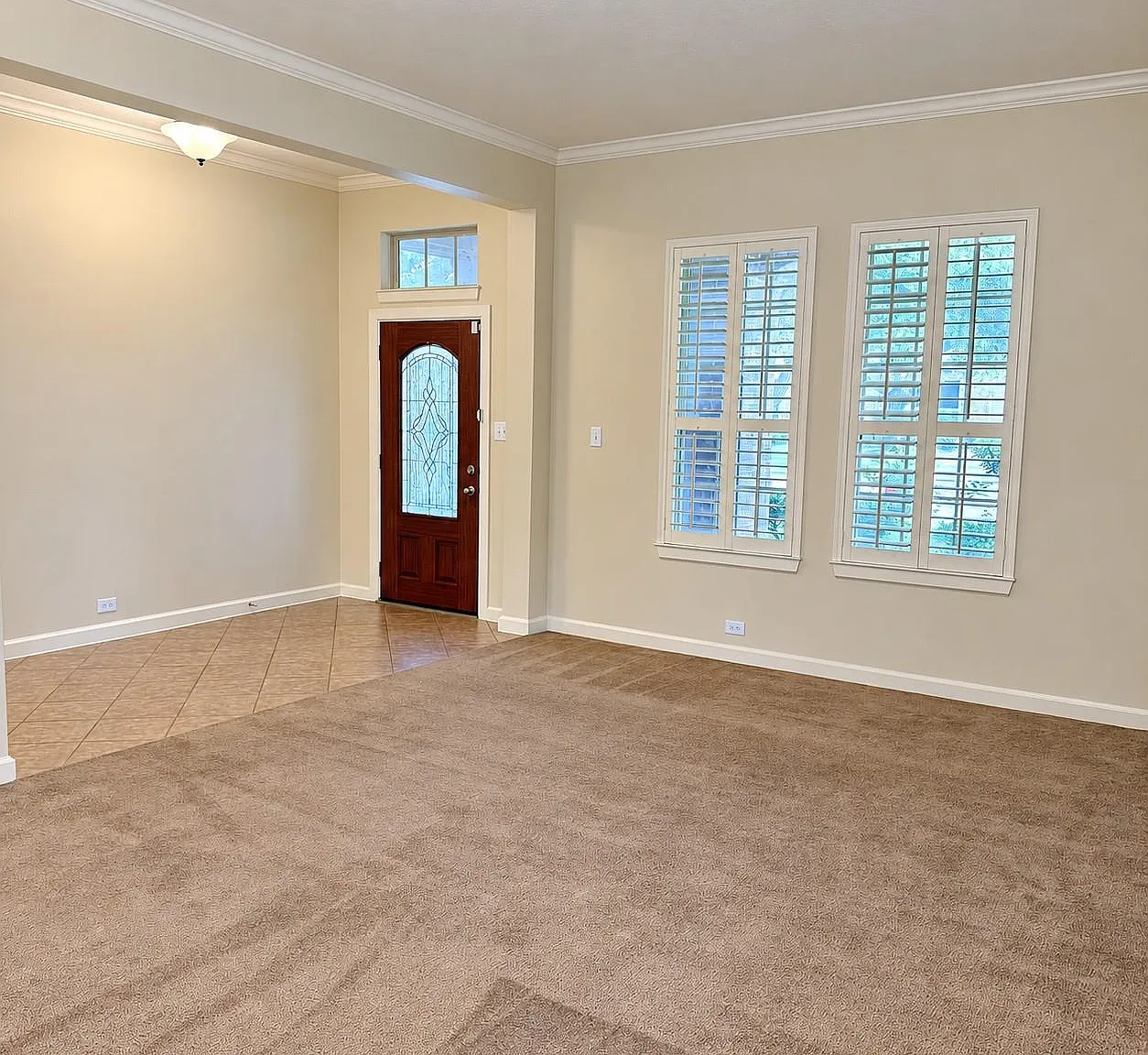 3 bed, 2.0 bath, 2992 sqft, $2,999 — Photo 3