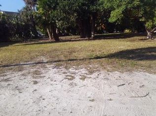 203 Anchorage St, Fort Myers Beach, FL 33931