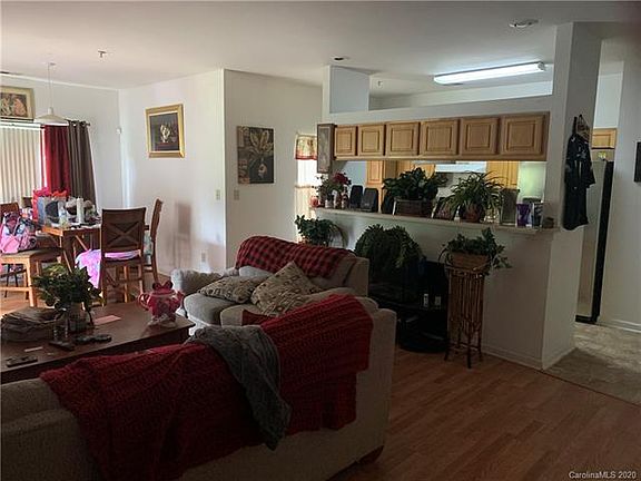 3rd image of 2554 Carya Pond Ln #C