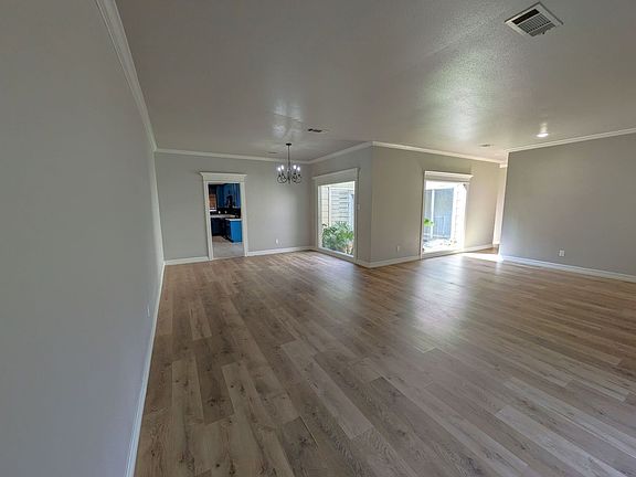 5th image of 5845 Woodway Dr