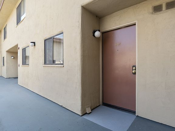 4th image of 350 Burchett St APT 225