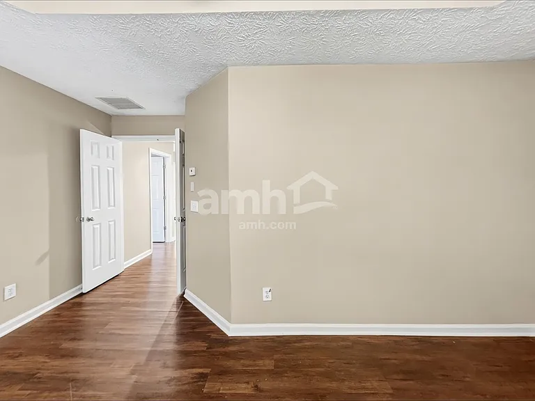 2175 Carlysle Cove Dr — Photo 11