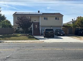 1604 Brentwood Rd, Bay Shore, NY 11706