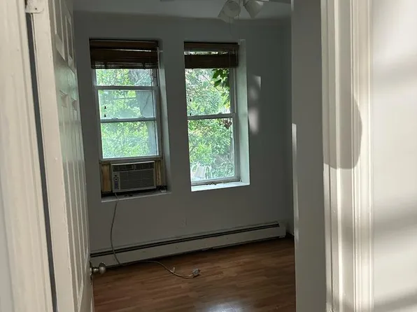 9 Vroom Street image 14 of 17