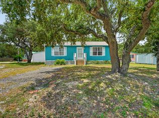 809 N 10th St, Rockport, TX 78382