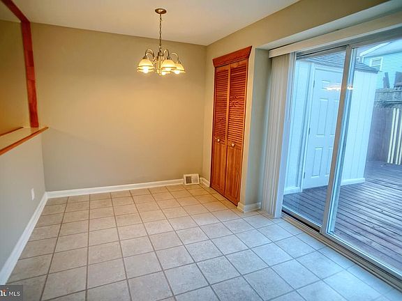 3rd image of 5106 Windward Ln