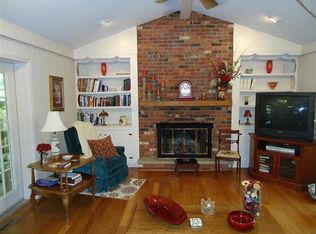 190 Albany St, Paducah, KY 42003