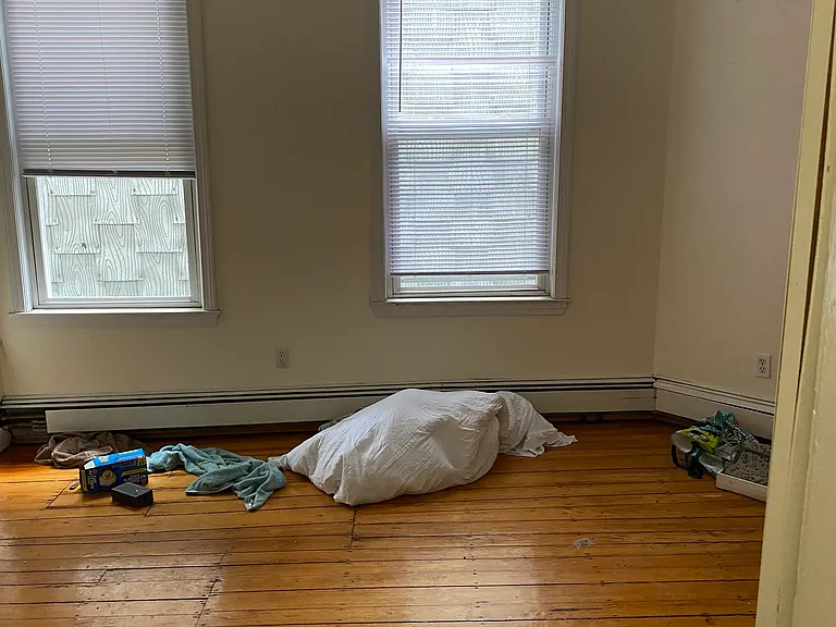 115 Hampshire St #1R — Photo 8