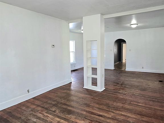 3rd image of 710 N 9th St