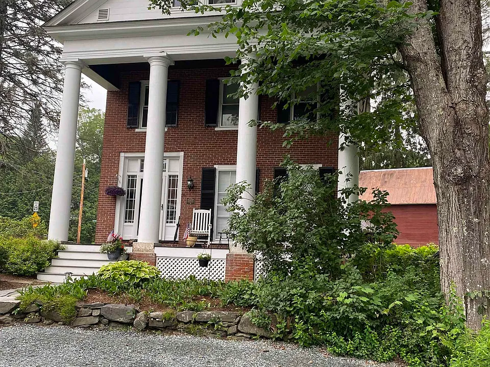 36 Happy Valley Rd
