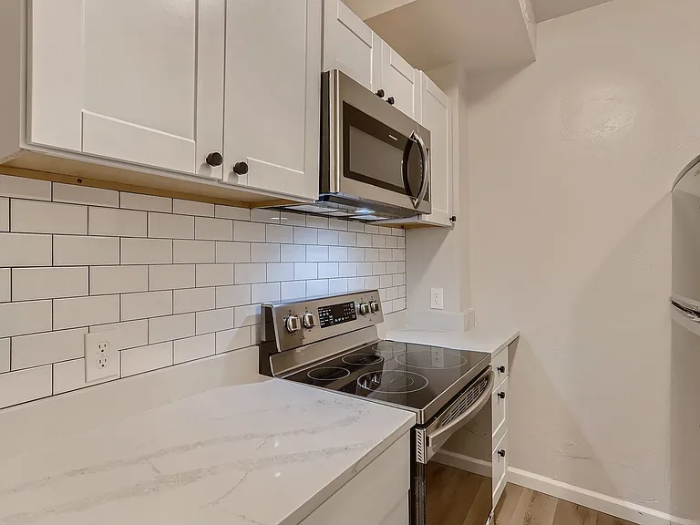 508 Pearl St — Photo 15