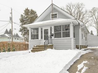 912 Blackstone AVENUE, Waukesha, WI 53186