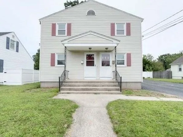 57-59 Michigan St, Springfield, MA 01151