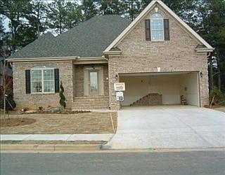 1st image of 319 Madison Park Dr