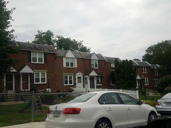 3rd image of 2210 Windsor Ave