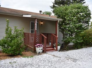 13605 Mineral Springs Rd, West Fork, AR 72774