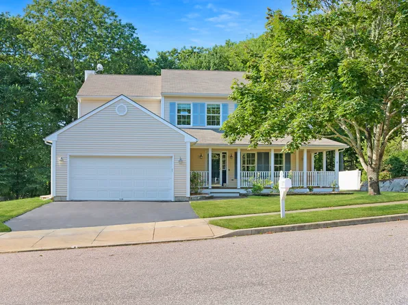 317 Heather Glen Lane, Groton, CT 06355