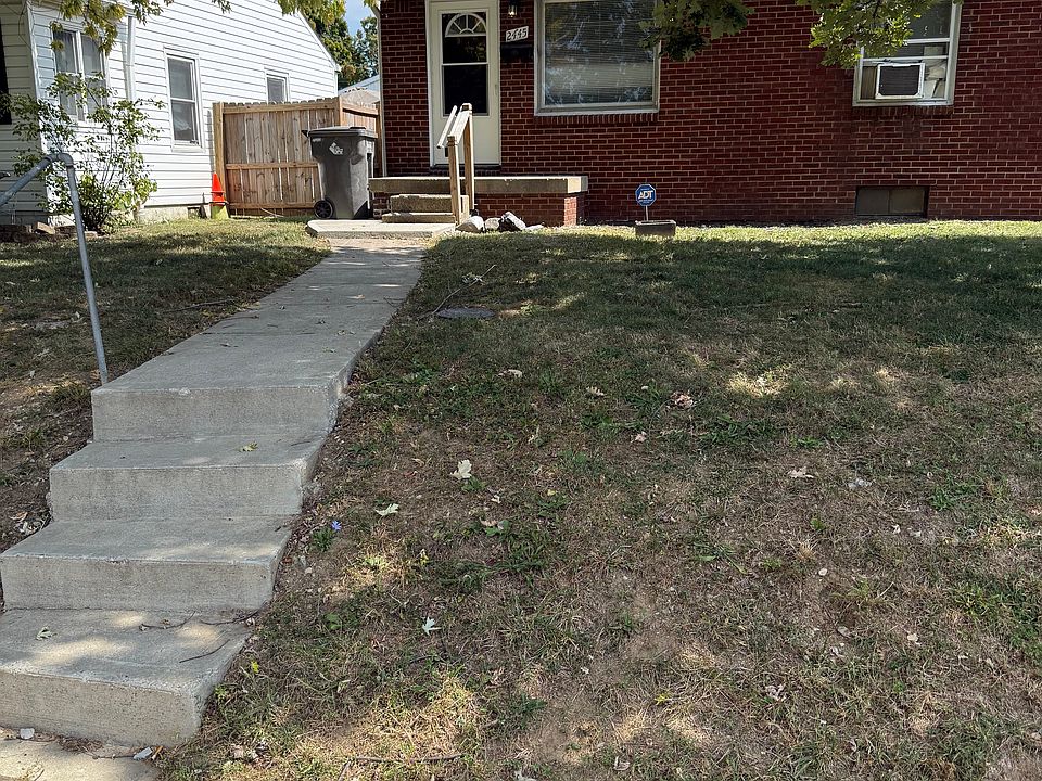1st image of 2445 S Randolph St