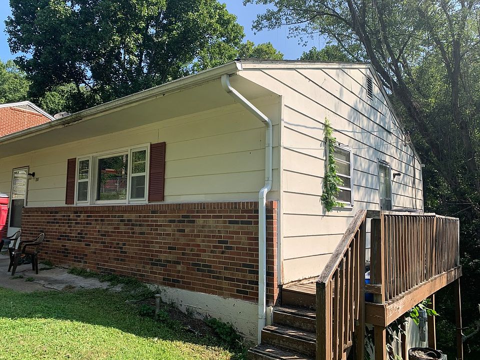 2nd image of 706 Mica St